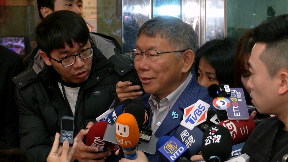 陳佩琪爆侯友宜打電話遭柯拒接？　柯文哲：手機大多是助理在拿