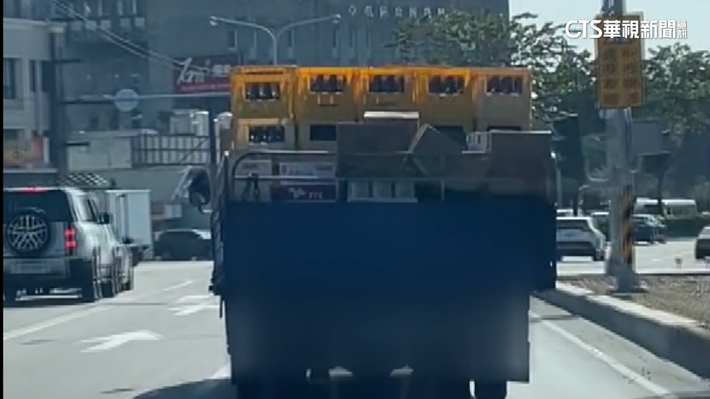 貨車疑載重不均螺絲斷裂　斜行宛如跳滑步舞