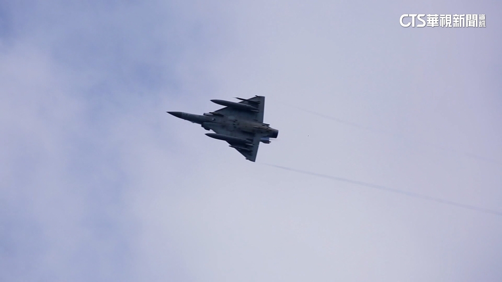 台大選後首次大舉出海　共機單日24架次擾台