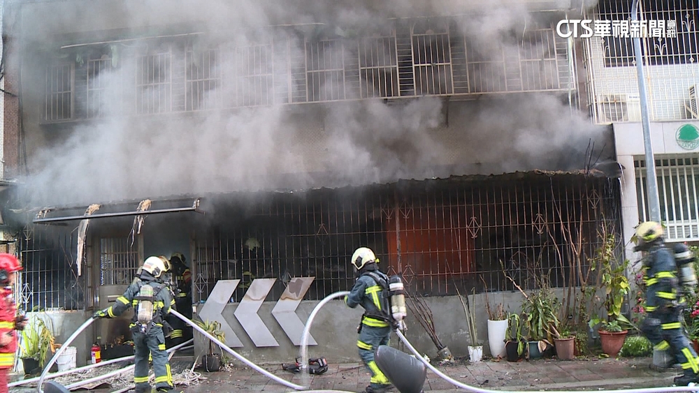 北市民生東路電動自行車店火警　研判「鋰電池」起火