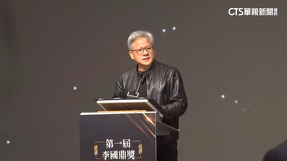 黃仁勳低調現身寧夏夜市　專家：應來拜會供應鏈