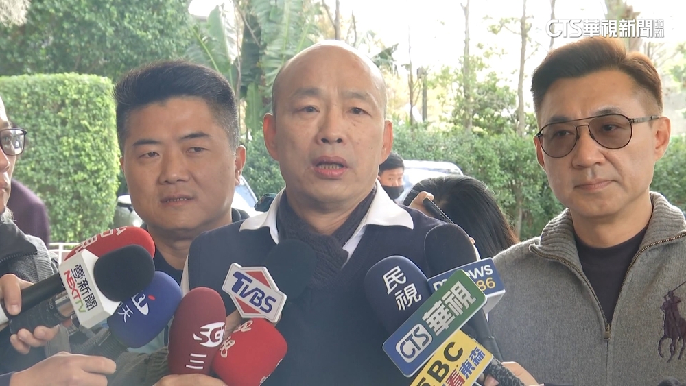 傅崐萁表態爭國會領袖！ 韓攜手江啟臣：不予評論