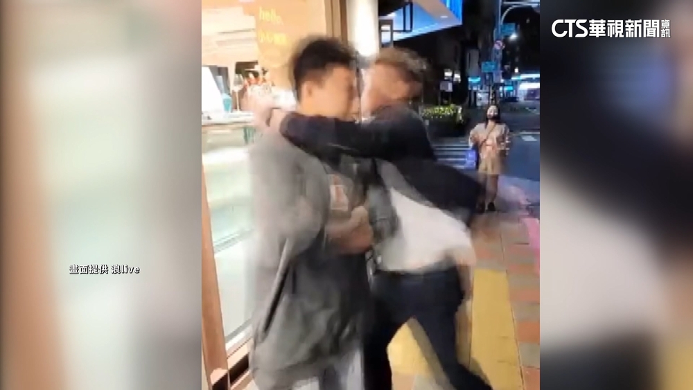 訊後5萬交保！　超哥致歉「用暴力不對」　拒道歉Toyz