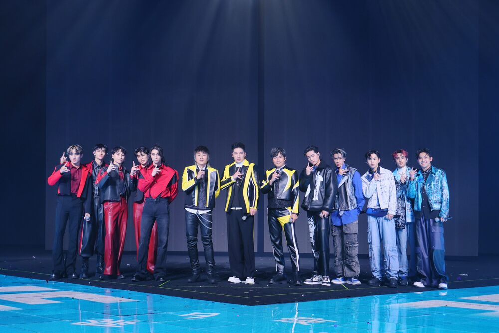 5566與FEniX、AcQUA源少年組團「THIRTEEN」回憶殺