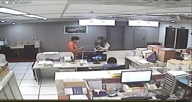 2次酒駕、55次交通違規　男欠52萬慘遭查封房產　姊妹幫還清