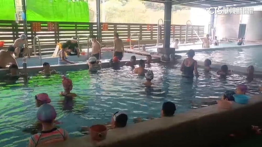 宜蘭泡湯煮溫泉蛋　台東野溪遠眺太平洋