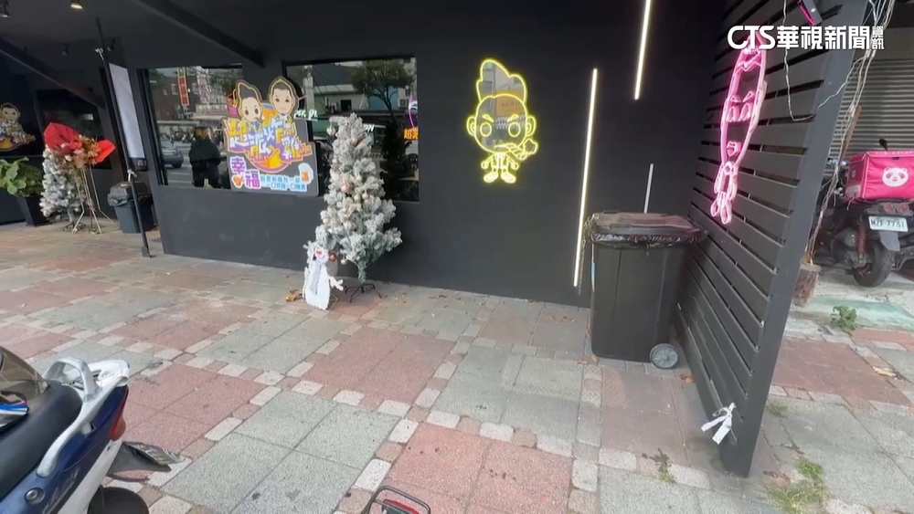 大違建？　台南超派加盟炸雞店遭控佔用人行道