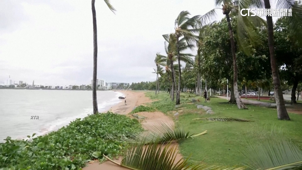 熱帶氣旋侵襲澳洲昆士蘭　暴雨導致萬人停電