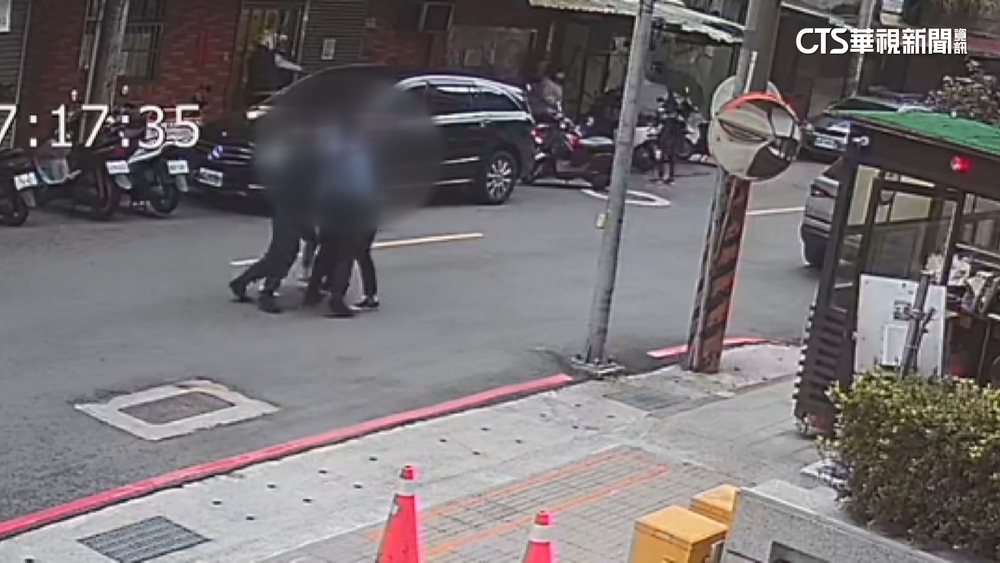 母子檔在家點火.社區揮刀　管委會提告判「強制遷離」