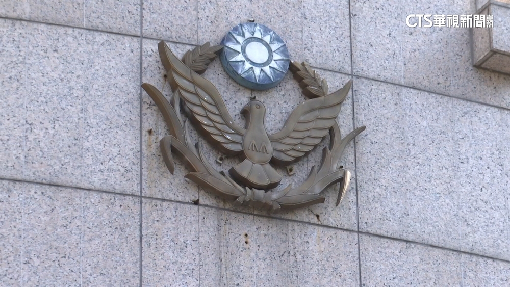 高雄警員淪詐騙慣犯　8人受騙上當 　法院判關1年4月　