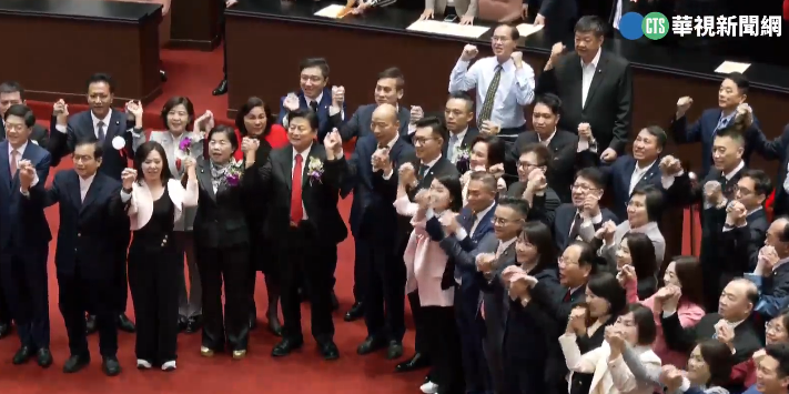 韓國瑜重返立院！「獲54票」當選立法院長　國民黨全黨歡呼：韓國瑜凍蒜