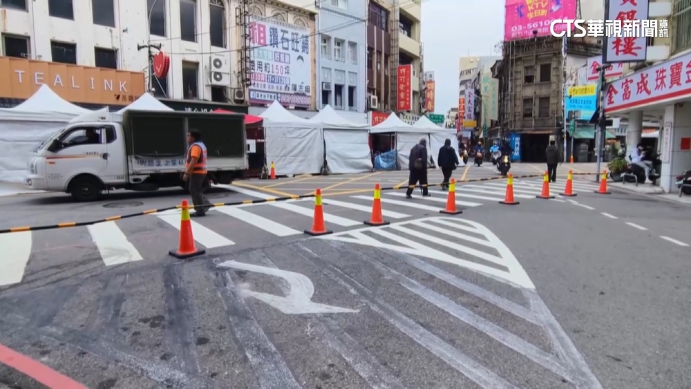 年貨街擴大封街！商家怨「無法補貨」　竹市府：盡快改善