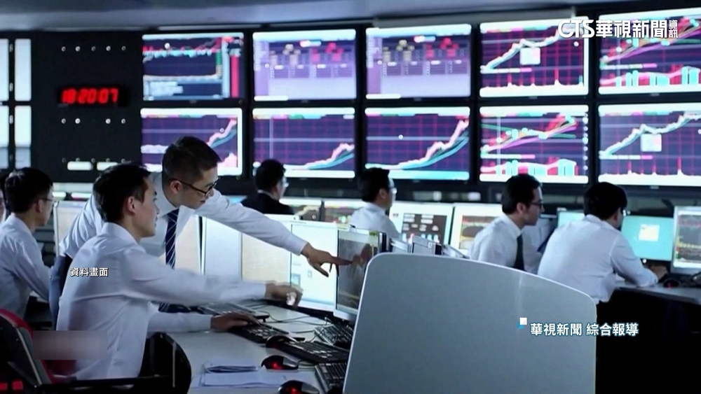 A股「千股跌停」！中國官方出手護盤　專家仍看壞