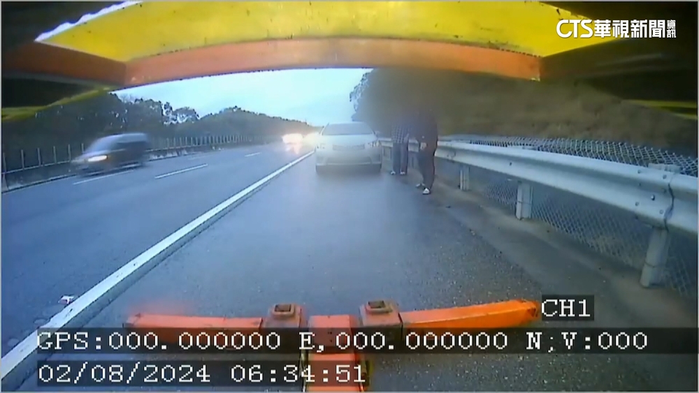 國道拖吊搶生意冒火氣　爆持鐵棍飆罵報警