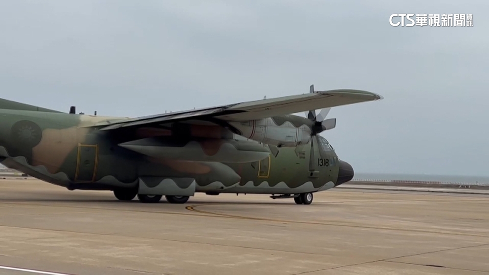 回金門一票難求！　國軍春節支援6架次軍機疏運