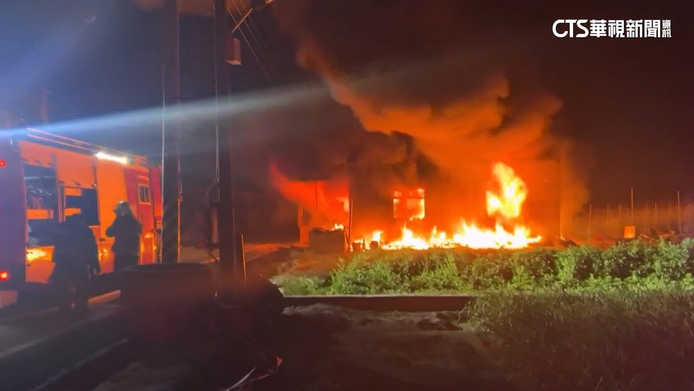 屋主愛犬剛生小狗「農舍起火」　警消急滅火仍救不回