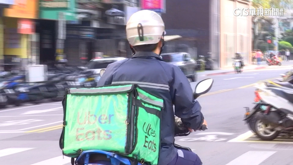 「跑12小時賺逾4千」　外送員秀過年戰績引熱議