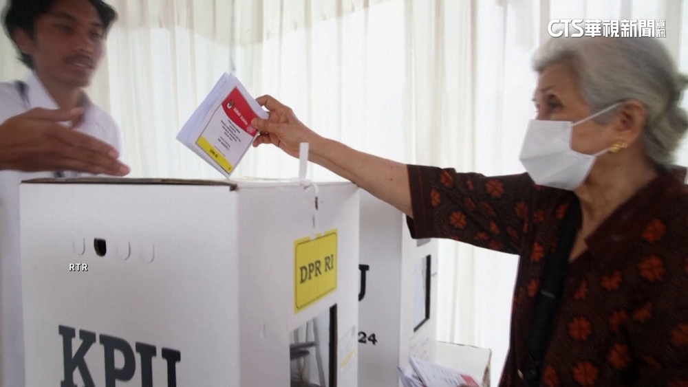 印尼大選逾2億人投票　三腳督爭接班佐科威