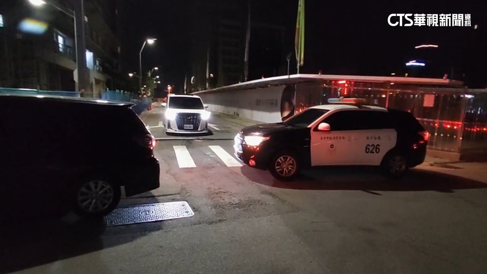 逢甲商圈爆3嫌擄人　警險遭撞.開12槍仍被逃