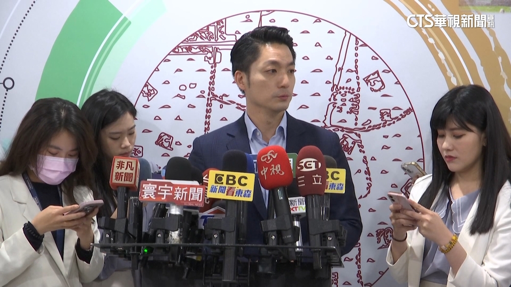 西門町槍案起獲4槍5彈　瓦斯槍與現役警槍「同款」