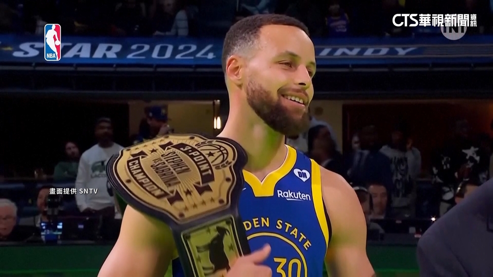 「男女版Curry」三分球對決　咖哩大神險勝Sabrina