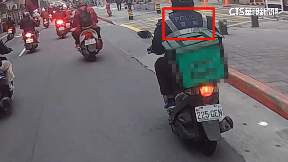 騎士穿「警用外套」趴趴走　警：舊款107年已更新