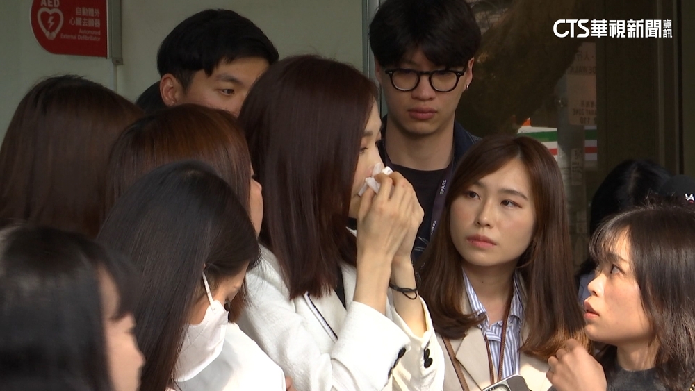 楊寶楨請辭黨雙職淚崩 柯文哲:工作久總有感情