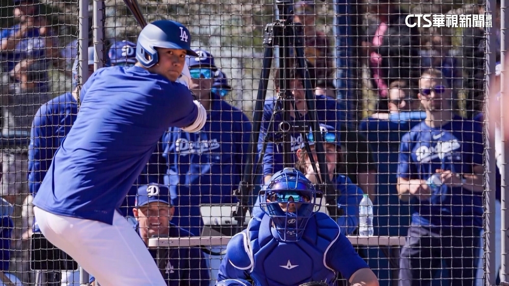 大谷術後首次實戰開轟　總教練讚他「英文好」