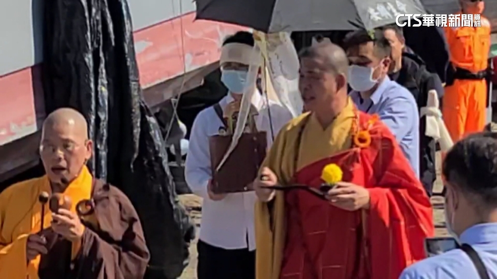 中漁船翻覆2死　國台辦陪家屬抵台與海巡爆口角