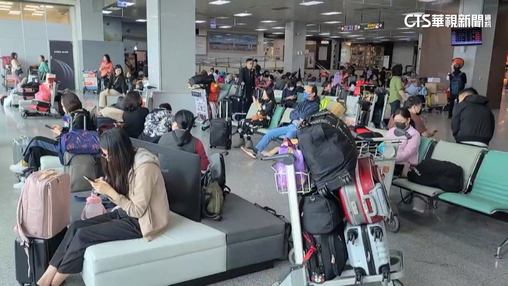 金門濃霧影響24航班　上千旅客「等嘸候補」