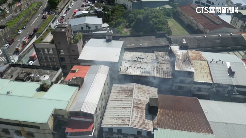 深坑倉儲惡火　「臭氣飄雙北」民眾氣喘掛急診