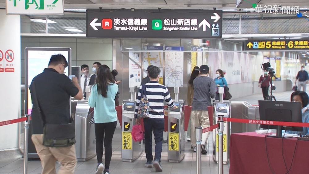 綠線尖峰時段「班距等6分鐘」惹怨　北捷：並非所有車次