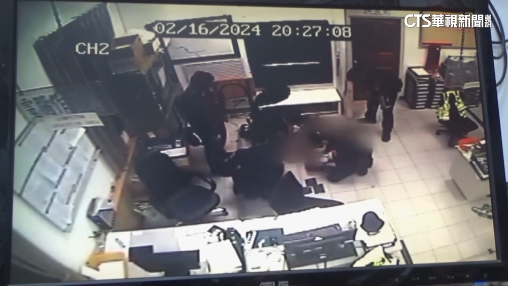 嫌猝死派出所　疑警棍重擊致胰臟破裂　恆春1警收押