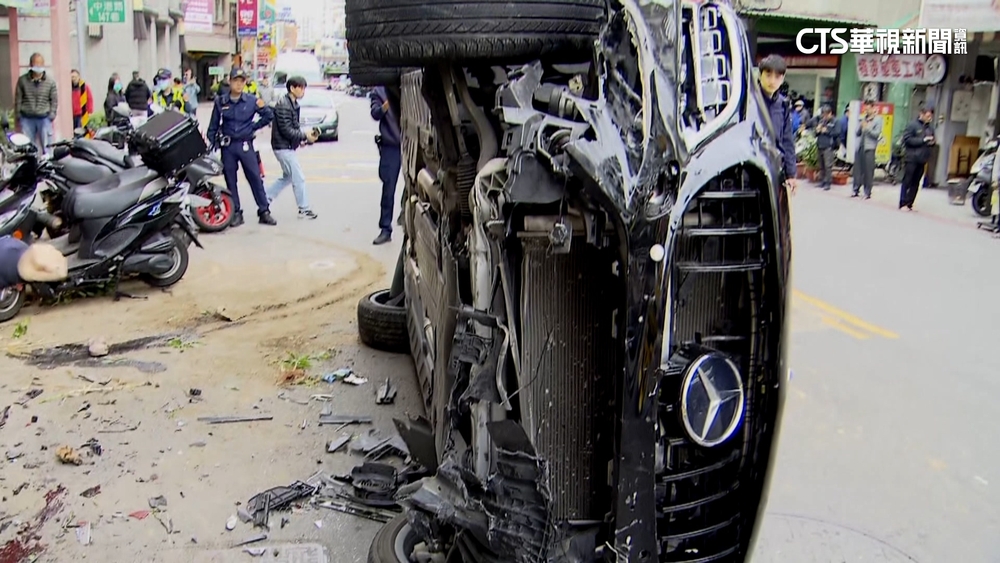 疑撿手機撞死外送員　22歲駕駛5萬交保