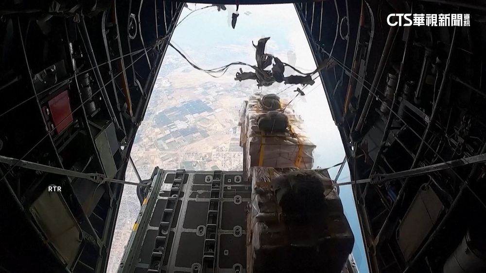 加薩人道危機緊迫　約旦軍隊空投糧食與醫材