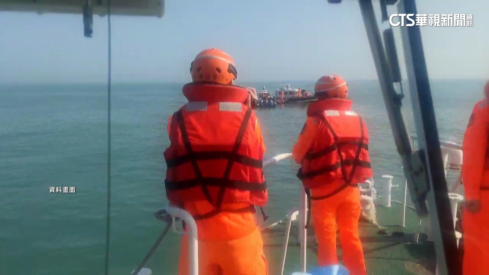 被丟瓦斯桶.落海.夾傷　海巡出勤執法搏命