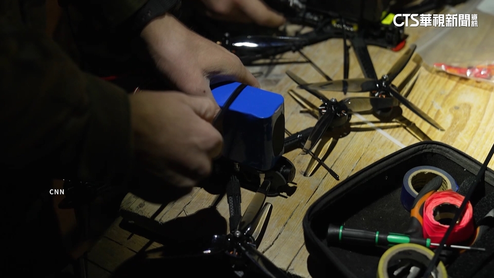 烏軍無人機抗俄　CNN直擊攻擊命中瞬間