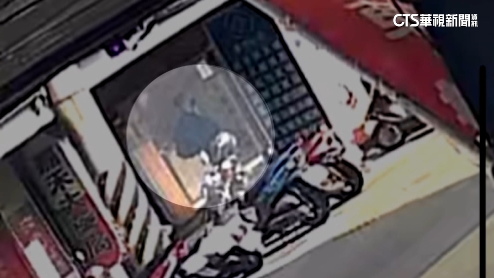 假買金飾真搶劫！男搶銀樓百萬金鍊　凌晨落網