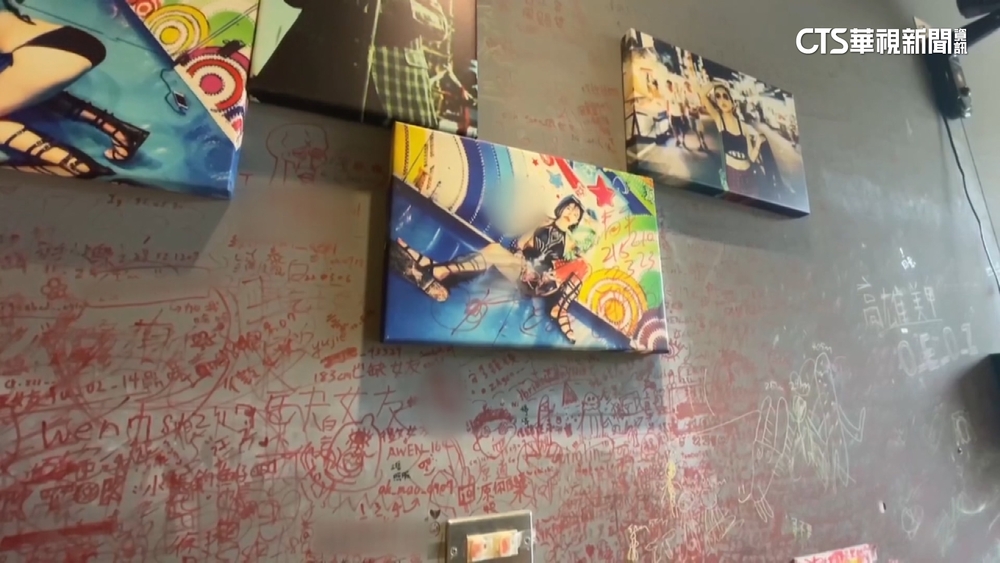 3年輕人惡搞！　亂畫攝影作品留髒話　店怒提告