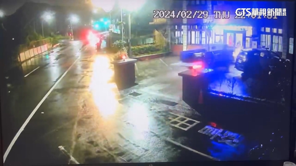 貨車撞死巡檢員.再撞奪警命！　男疑犯案前刻意錄影