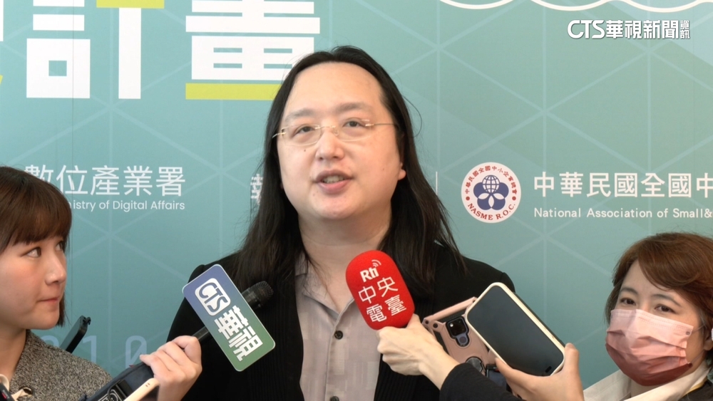 立院報告變「期末考」？　唐鳳：自己主動要求提早