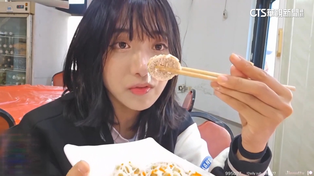 「企鵝妹」小琉球吃海鮮價曝　網：國旅最後希望