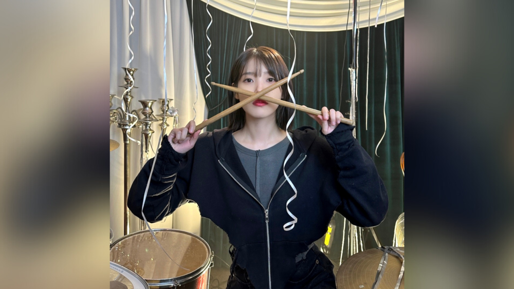 IU 演唱會現「改名之亂」？　歌迷狂找「同姓」求讓票：我可以改名