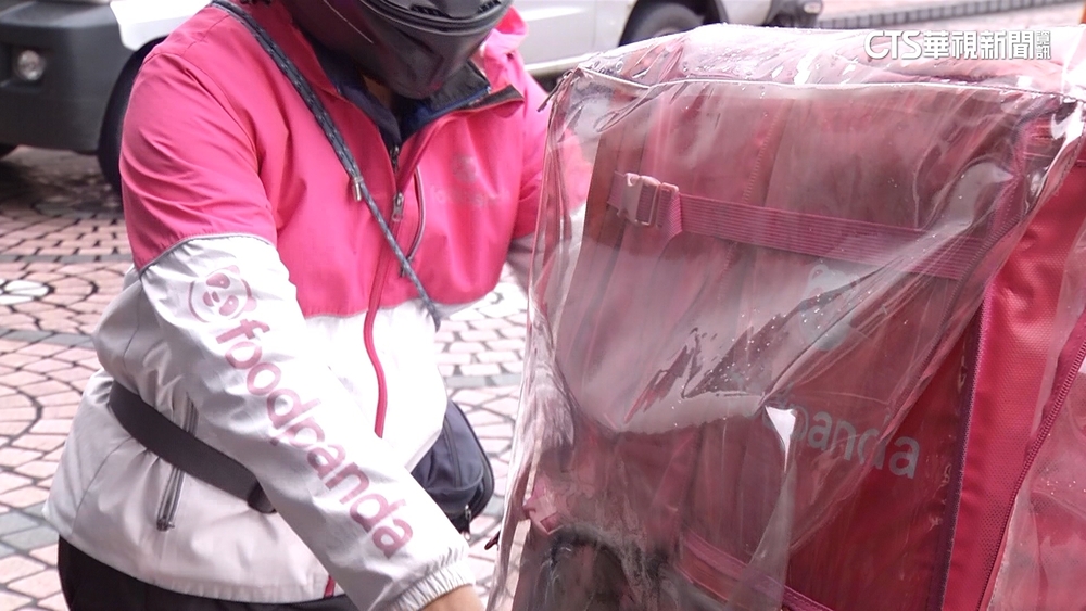 獲4.9星好評收「態度不佳」　外送員遭停權3天喊冤