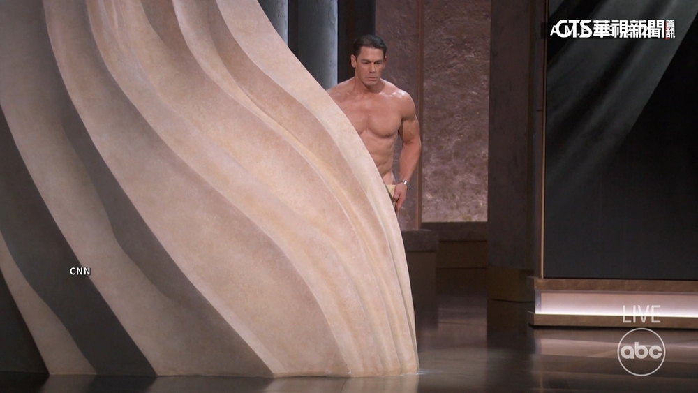 奧斯卡花絮！　「裸男」頒小金人　肯尼演唱全場嗨