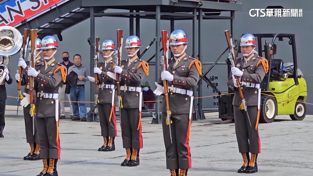 敦睦艦隊航訓抵花蓮港湧參觀民眾　將停靠7大港口