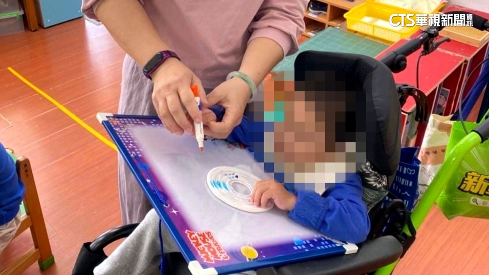 白沙屯媽祖牽線！善心老闆助腦萎縮童　母親自還願