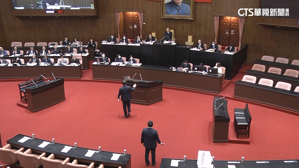 立院議事又出包？　綠痛批韓國瑜「沒收質詢權」
