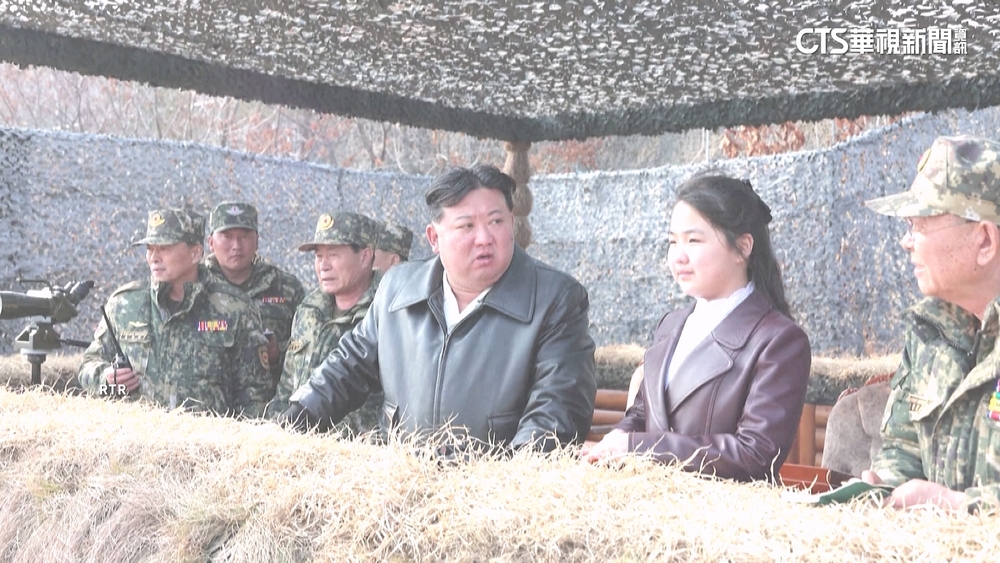 金正恩攜女視察軍演　籲軍隊做好戰爭準備