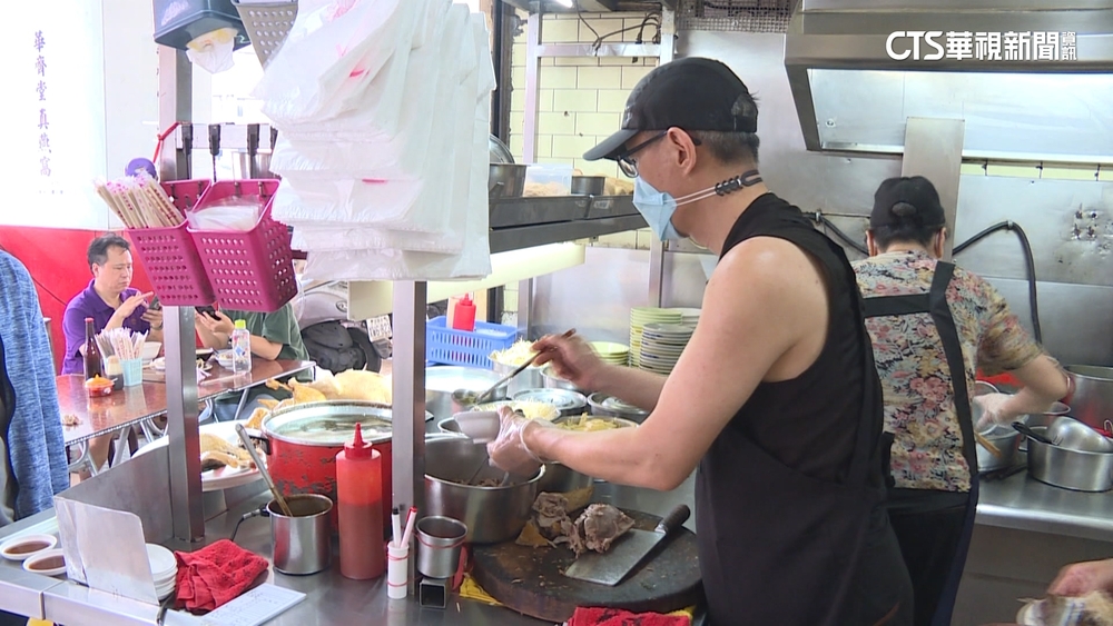 豬哥亮愛店鴨肉飯突暫停營業　老饕不捨求開店